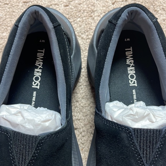 TOMS X KROST Gamma new shoes/ sneakers in box size 7 black

toms brand new - Picture 2 of 12